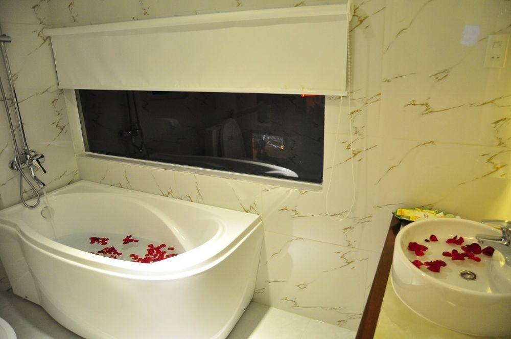 Art Deluxe Hotel Nha Trang Buitenkant foto